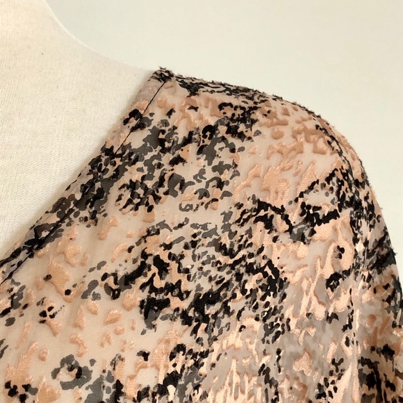 Parker Blush-Pink/Black Snake Silk Kimono Top - Picture 5 of 12
